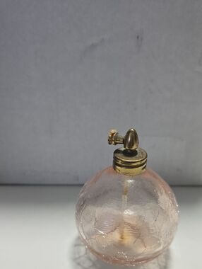 Vintage-Style Pink Glass Reed Diffuser with Gold Accent
